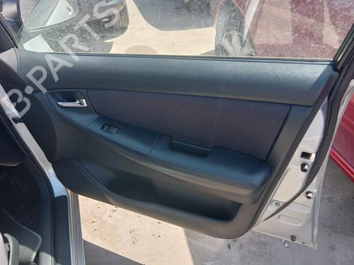 Høyre frontpanel TOYOTA COROLLA (_E12_) 1.4 VVT-i (ZZE120_, ZZE120R) (97 hp) 26885927