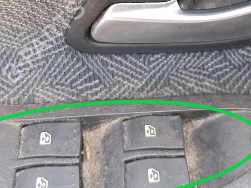 Used Left front window switch RENAULT LAGUNA II (BG0/1_) [2001-2007]  28478007