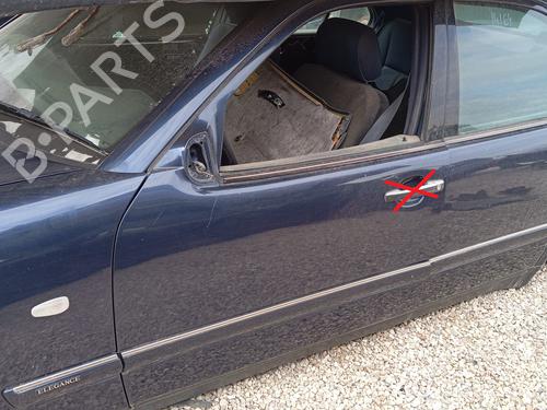 Used Left front door MERCEDES-BENZ E-CLASS (W210) E 300 Turbo-D (210.025) (177 hp) 24366290