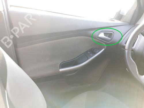 Used Front left interior door handle FORD FOCUS III 1.6 TDCi (95 hp) 20651119