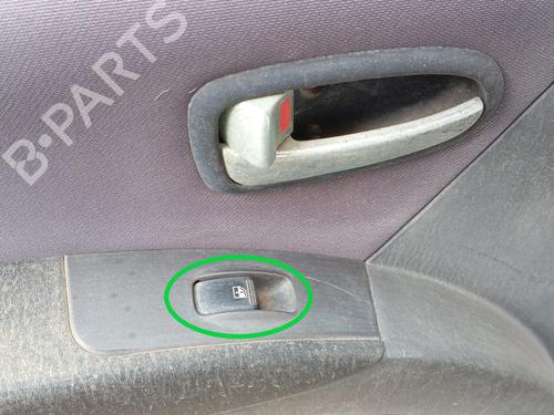 Used Left rear window switch HYUNDAI MATRIX (FC) 1.6 (103 hp) 18147394