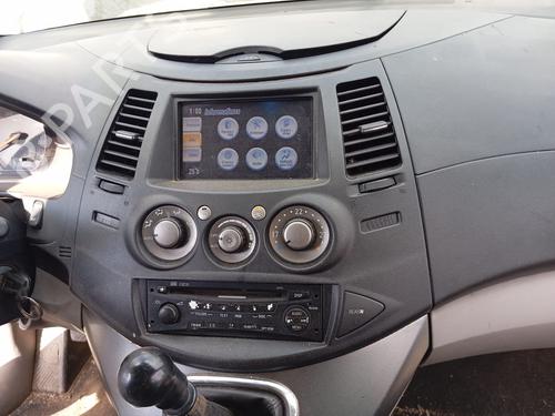 Used Climate control MITSUBISHI GRANDIS (NA_W) 2.0 DI-D (NA8W) (136 hp) 23255630
