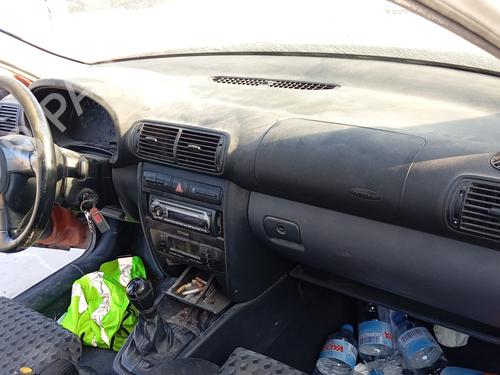 Instrumentbræt SEAT LEON (1M1) 1.6 16 V (105 hp) 21502404