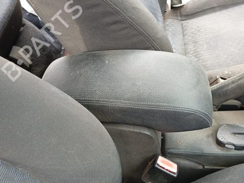 Used Armrest / Center console FORD MONDEO III Turnier (BWY) [2000-2007]  22196018