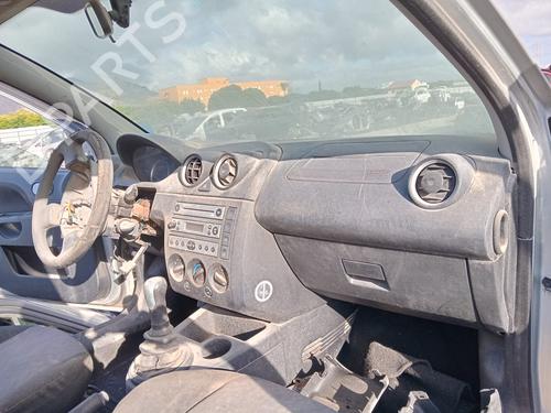 Used Dashboard FORD FIESTA V (JH_, JD_) 1.4 TDCi (68 hp) 22929174