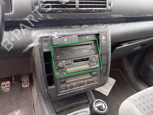 Used Radio VW SHARAN (7M8, 7M9, 7M6) 1.9 TDI (115 hp) 24372087