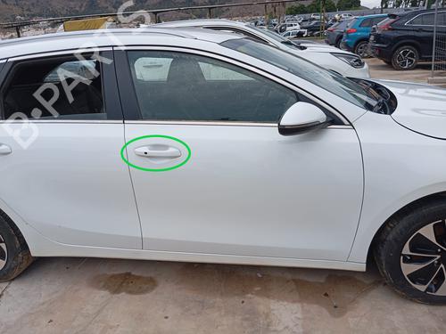 Used Front right exterior door handle KIA CEED Sportswagon (CD) [2018-2025]  26958011