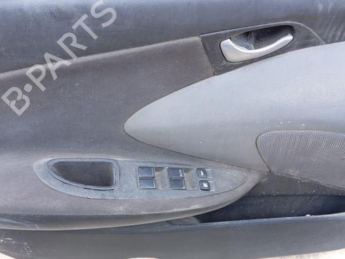 Used Left front window switch NISSAN PRIMERA (P12) 2.2 Di (126 hp) 16228933