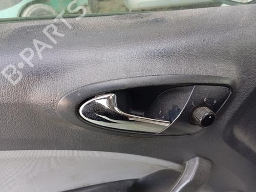 Used Front left interior door handle SEAT IBIZA IV (6J5, 6P1) [2008-2017]  26719705