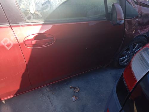 Used Front right exterior door handle TOYOTA YARIS (_P13_) [2010-2020]  23462918