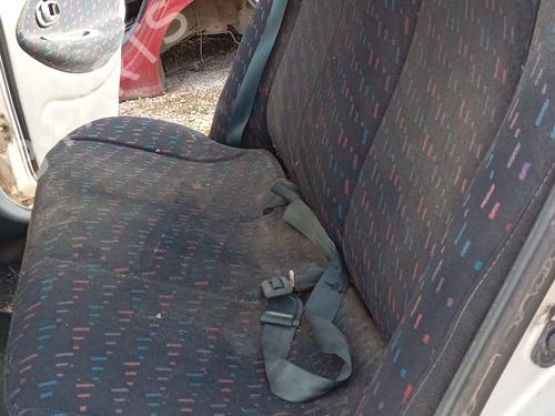 Sikkerhedssele bag midten HYUNDAI LANTRA II (J-2) 1.6 16V (114 hp) 12286817
