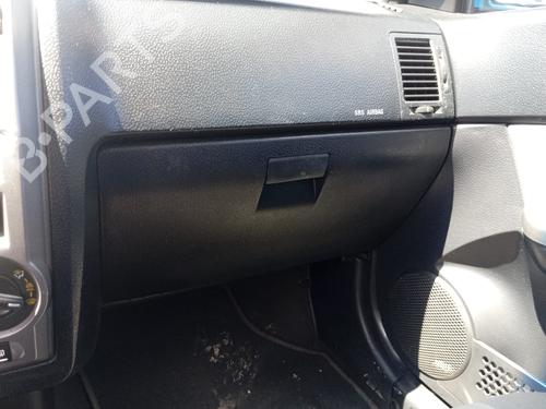 Handskerum HYUNDAI GETZ (TB) 1.3 i (82 hp) 26140649