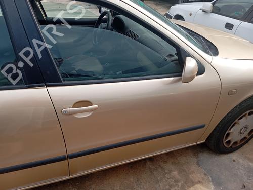 Used Front right exterior door handle SEAT TOLEDO II (1M2) [1998-2006]  24471976