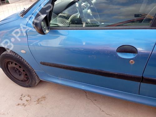 Used Left front door PEUGEOT 206 Hatchback (2A/C) 1.4 LPG (75 hp) 25721641