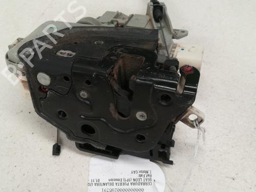 Front left lock SEAT LEON (1P1) 1.6 TDI | BP12284217C98