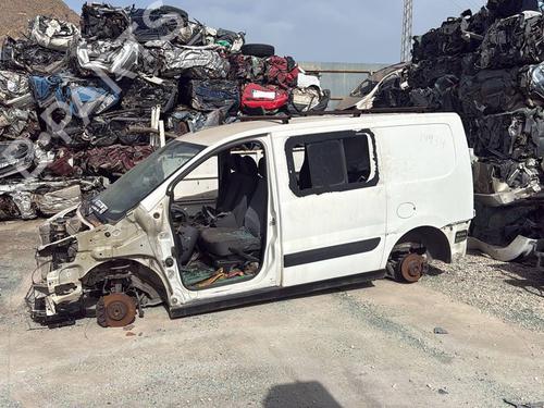 Grill CITROËN JUMPY II Van 1.6 HDi 90 8V | BP38734278C40 - Image 16
