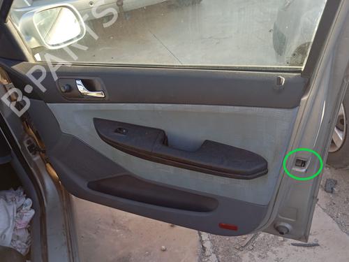 Używane Zamek drzwi przednich prawych SKODA FABIA I (6Y2) [1999-2008]  22219087