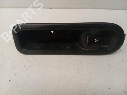 Used Right front window switch RENAULT CLIO III (BR0/1, CR0/1) 1.2 16V (BR0R, BR1D, BR1L, CR0R) (65 hp) 24198396