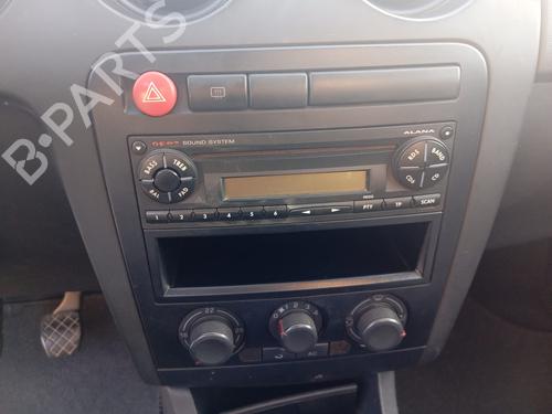 Used Radio SEAT IBIZA III (6L1) [2002-2009]  23224260