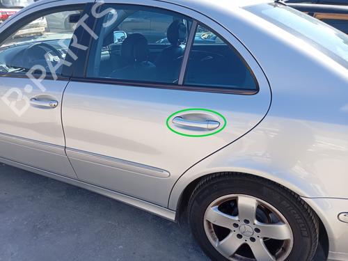 Venstre bak utvendig håndtak MERCEDES-BENZ E-CLASS (W211) E 270 CDI (211.016) (177 hp) 26331603