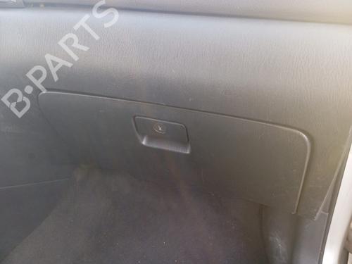 Used Glove box TOYOTA COROLLA (_E12_) 1.4 VVT-i (ZZE120_, ZZE120R) (97 hp) 22598369
