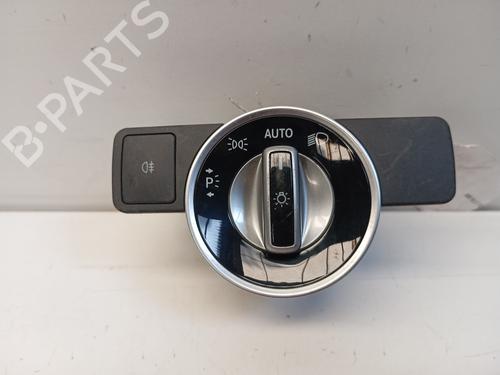 Used Headlight switch MERCEDES-BENZ A-CLASS (W176) A 200 CDI / d (176.008) (136 hp) 9357608