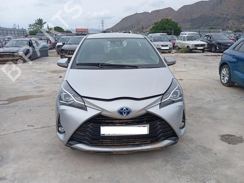 Used Left sun visor TOYOTA YARIS (_P13_) 1.5 Hybrid (NHP130_, NHP130) (101 hp) 28413333