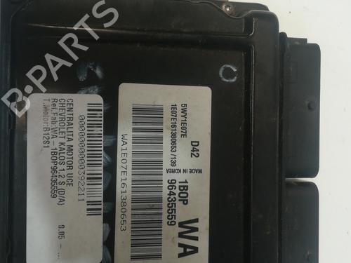 Calculateur moteur (ecu) DAEWOO KALOS (KLAS) 1.2 (72 hp) 17083979