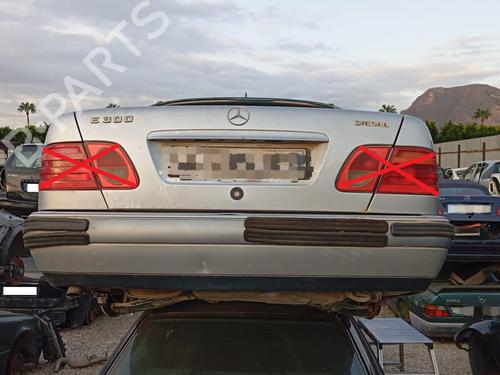 Bakluke CC/Kombi-Kupé MERCEDES-BENZ E-CLASS (W210) E 300 D (210.020) (136 hp) 24366203
