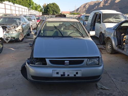Used Front bumper SEAT CORDOBA (6K1, 6K2) 1.4 i (60 hp) 25203801