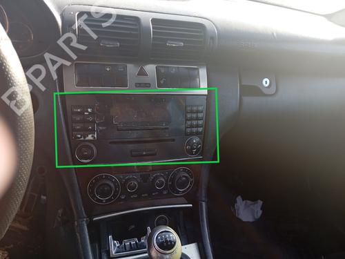 Used Radio MERCEDES-BENZ C-CLASS (W203) [2000-2007]  23498082
