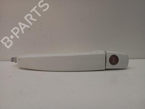 front-left-exterior-door-handle-opel-astra-j-p10-2009-2010-2011-2012-2013-2014-2015-2016-33673488 main image