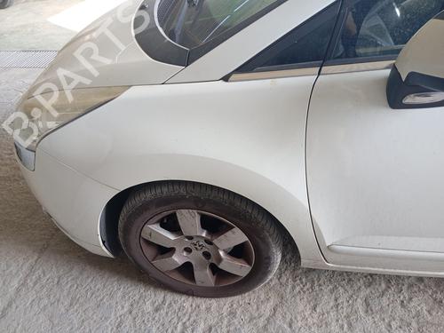 Used Left front fenders PEUGEOT 5008 (0U_, 0E_) 1.6 HDi (112 hp) 28702931