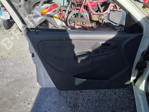 Right headlight SEAT CORDOBA (6K1, 6K2) 1.9 TDI | BP9361883C29 