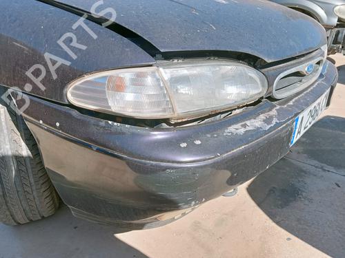 Used Right headlight FORD MONDEO I (GBP) 2.0 i 16V 4x4 (132 hp) 16227541