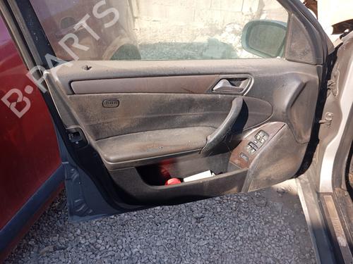 Lève-vitre avant gauche MERCEDES-BENZ C-CLASS (W203) [2000-2007]  28951559