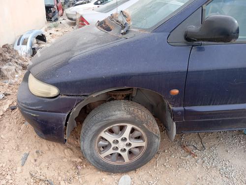Used Left front fenders CHRYSLER VOYAGER / GRAND VOYAGER III (GS_, NS_) 2.5 TD (116 hp) 29424175