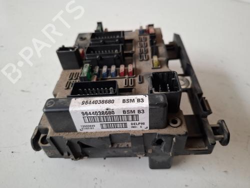 Fuse box PEUGEOT 307 (3A/C) 1.6 16V | BP28304717E1 