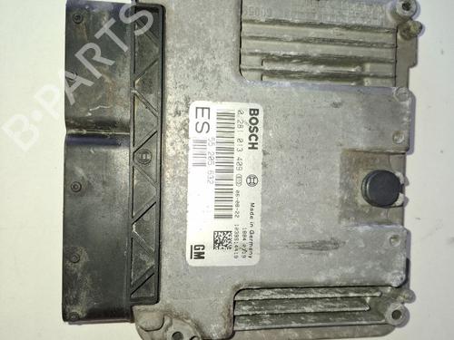 Used Engine control unit (ECU) OPEL VECTRA C (Z02) 1.9 CDTI (F69) (150 hp) 23226549
