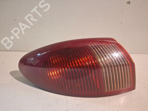 Farolim esquerdo ALFA ROMEO 147 (937_) 1.6 16V T.SPARK ECO (937.AXA1A, 937.BXA1A) (105 hp) 29906573