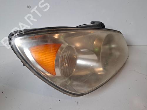 Right headlight KIA CERATO I Saloon (LD) 1.5 CRDi | BP29291882C29 
