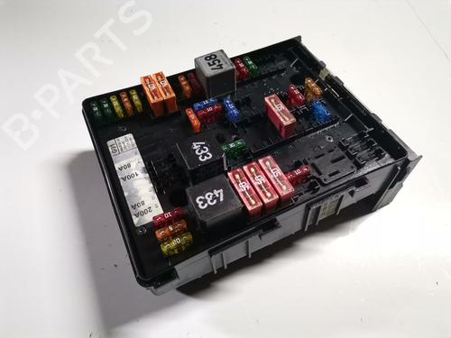 Sikringsdose VW GOLF V (1K1) 1.9 TDI (105 hp) 9285554