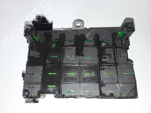 Fuse box PEUGEOT 406 (8B) 2.0 HDI 110 | BP9283152E1 