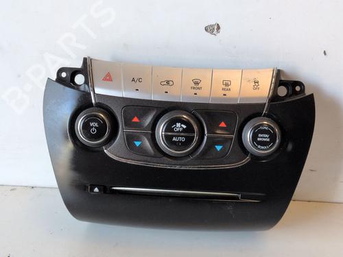 Airco bedieningspaneel Airco bedieningspaneel FIAT FREEMONT (345_) 2.0 JTD (170 hp) 37424383 37424383