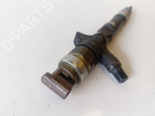 Injector TOYOTA LAND CRUISER PRADO (_J12_) 3.0 D-4D (KDJ120, KDJ125) | BP19083433M100 