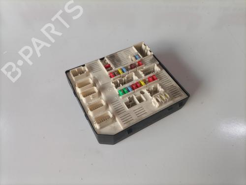 Used Fuse box RENAULT LAGUNA III (BT0/1) 2.0 dCi (BT07, BT0J, BT14, BT1A, BT1S) (131 hp) 9285182