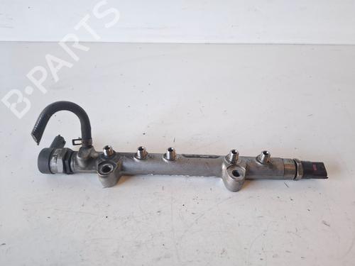 Used Injection rail TOYOTA AURIS (_E18_) 1.4 D-4D (NDE180_, NDE180R) (90 hp) 29956633