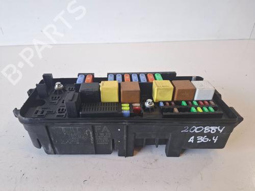 Used Fuse box OPEL VECTRA C (Z02) [2002-2009]  29508545