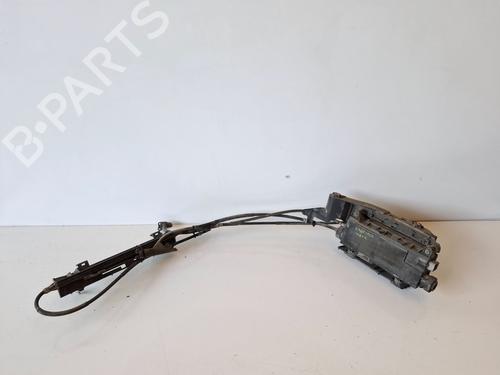 Used Electric handbrake RENAULT SCÉNIC II (JM0/1_) [2003-2010]  26432589