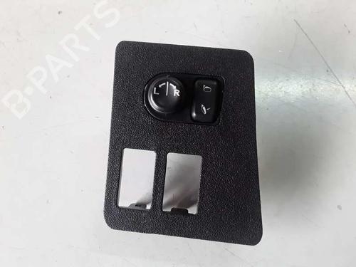 Used Mirror switch NISSAN QASHQAI / QASHQAI +2 I (J10, NJ10, JJ10E) 2.0 All-wheel Drive (141 hp) 9283645